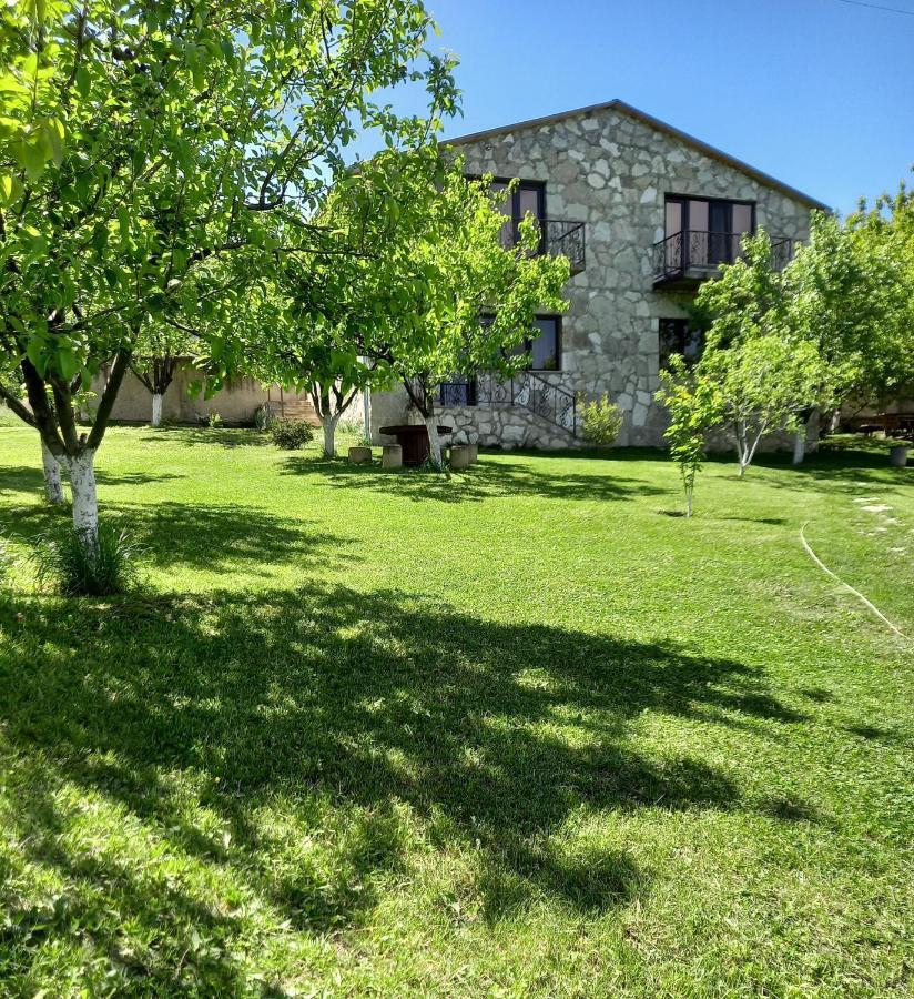 Guest House Ijevan'S Garden Kültér fotó